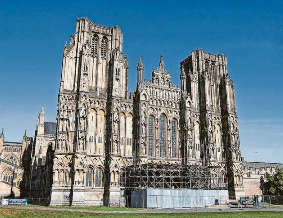 Work begins on cathedral stonework