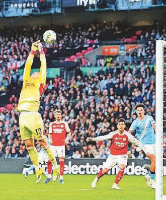 Wright slates keeper decision in final