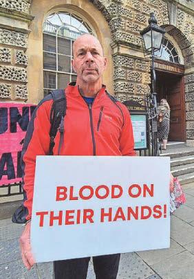 Workers split over pension fund investing in arms trade