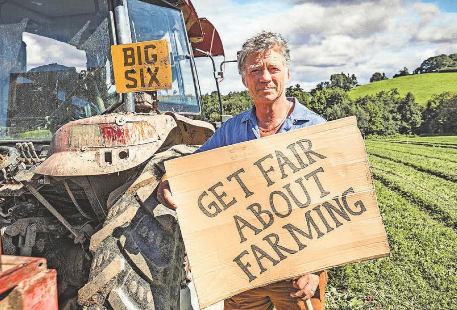 Supermarkets ‘squeezing us until the pips squeak’ says apple grower