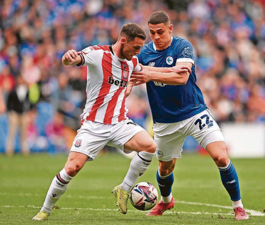Robins expecting lengthy spells on the sidelines for Potters pair