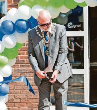 105 jobs on offer as hospital for women opens