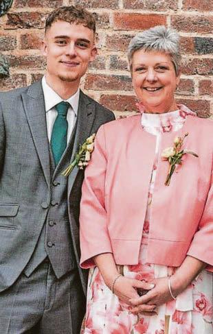 Todd to thank hospice that cared for mum in final days