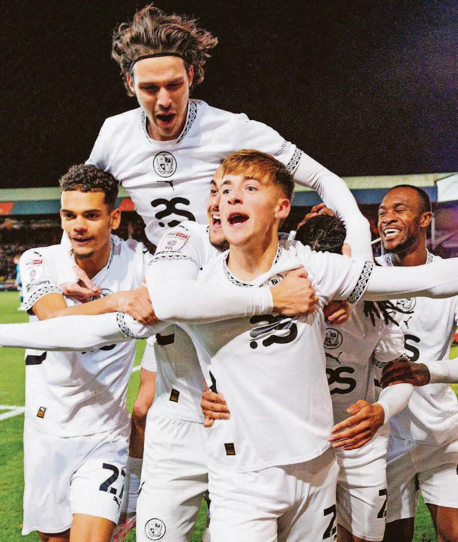 Wonder goal, red card and late drama in derby clash...