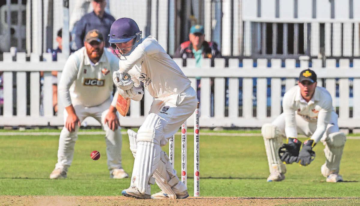 Sides have the chance to make some key statements in battles to impress in leading divisions...