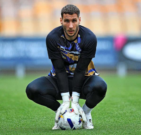The gloves are off as Amos returns to compete for number one spot