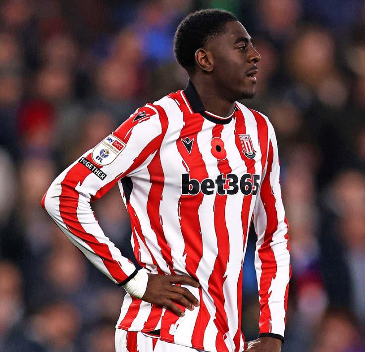 POTTERS SUFFER LATE IN THE DAY AS LEADERS NET POINTS