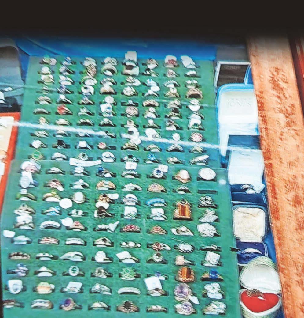 Police step up hunt for masked robbers