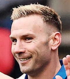 Manning Wells up for Robins