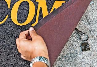 MAT KEY WALLIES WARNED