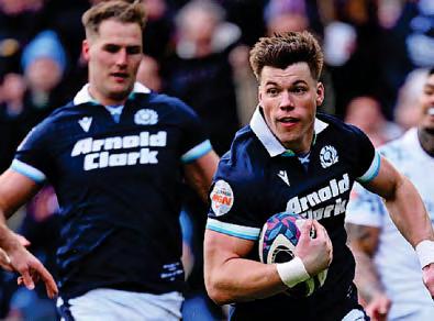 Scots fend off Italy thanks to Jones' hat-trick