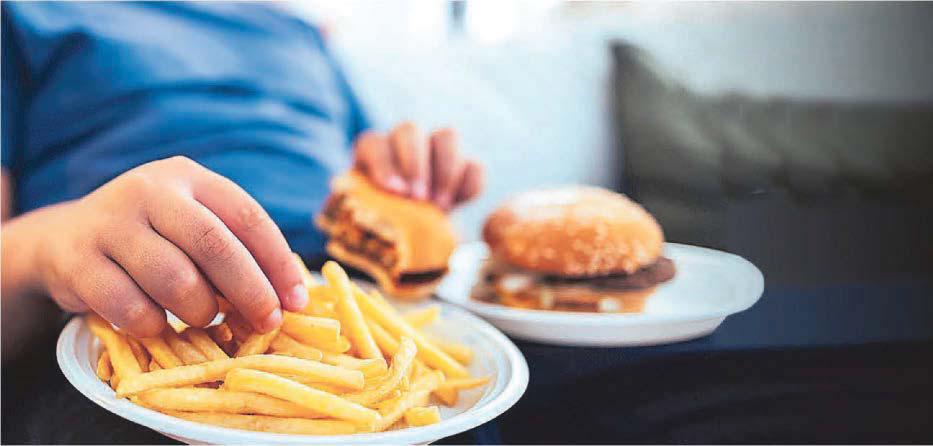 Urgent plea to 'turn tide' on child obesity