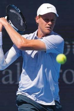 'Big two' are not unbeatable says Norrie