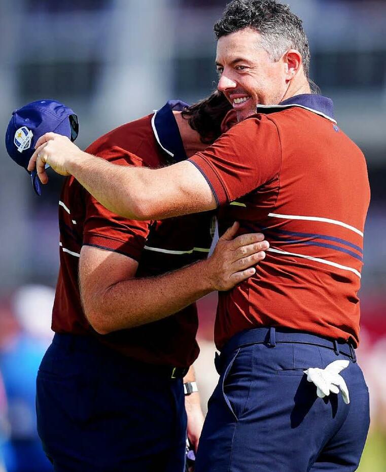 Super Rory seals Cup lead with a kiss...