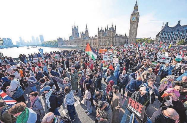 Thousands gather at pro-Palestine march