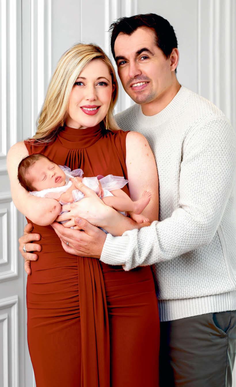 'IT'S A REAL STRUGGLE HAVING ONE ARM AND A NEWBORN'