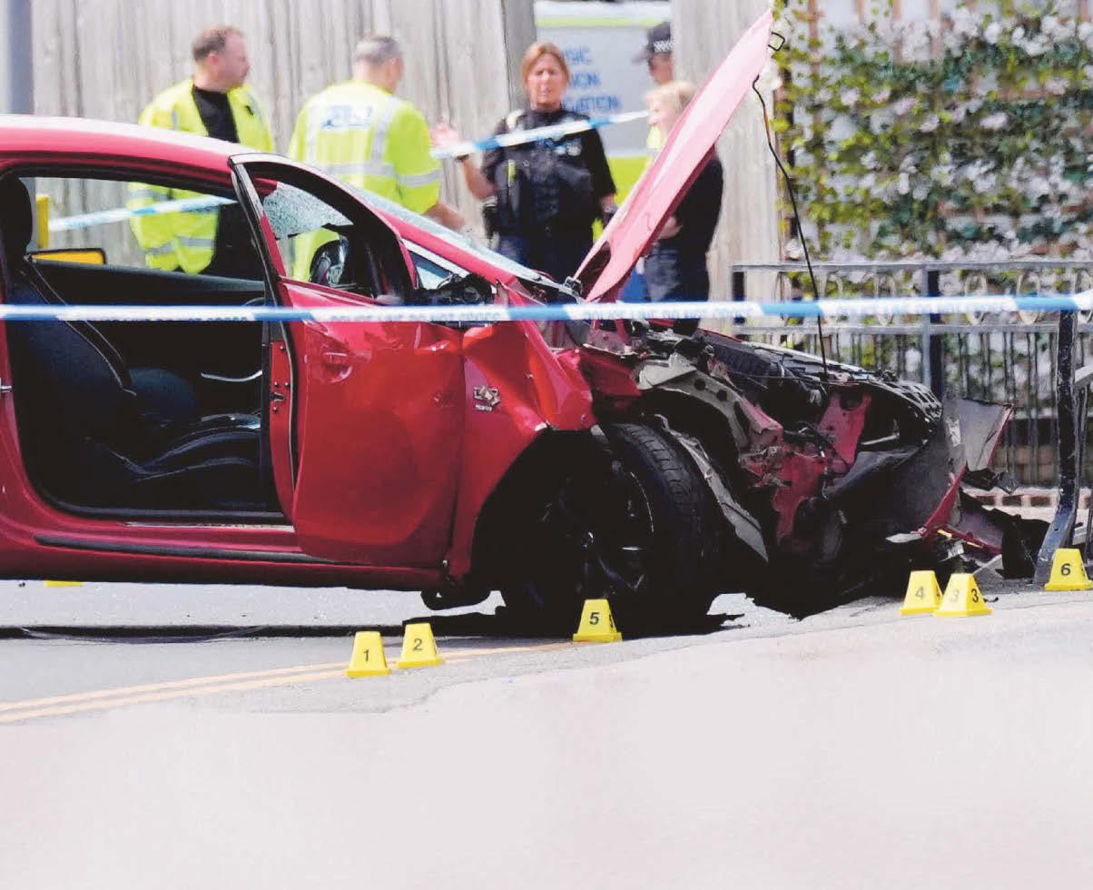 Car ploughs into pedestrians 'after argument'