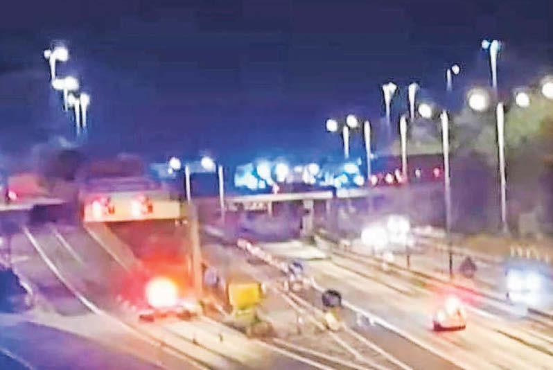 Man killed in M62 crash after chase