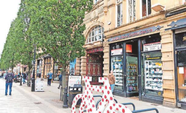 Thousands sign up to 'bring our buses back'