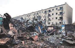 Blitz kills 20 as Kremlin targets hero fire crews