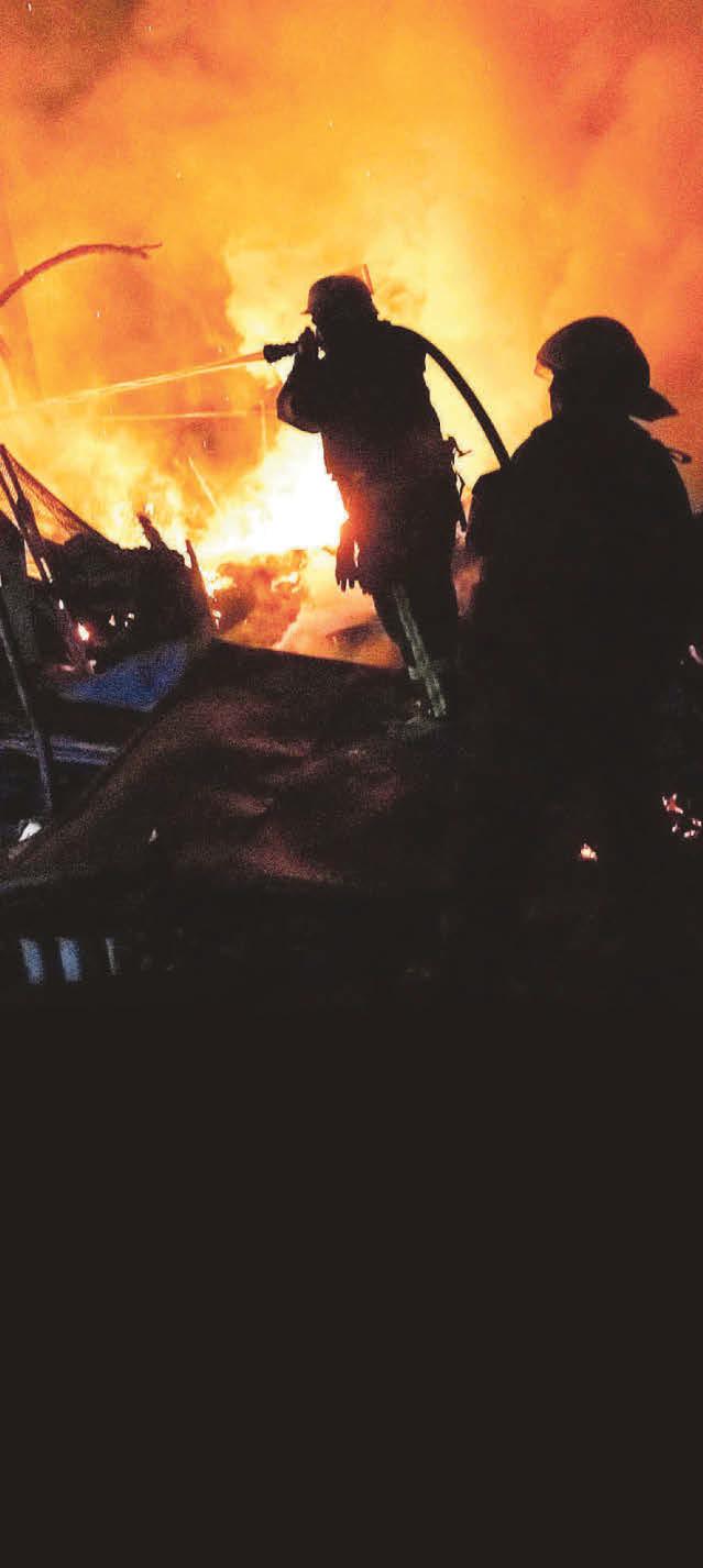 Kharkiv in flames as talks drag