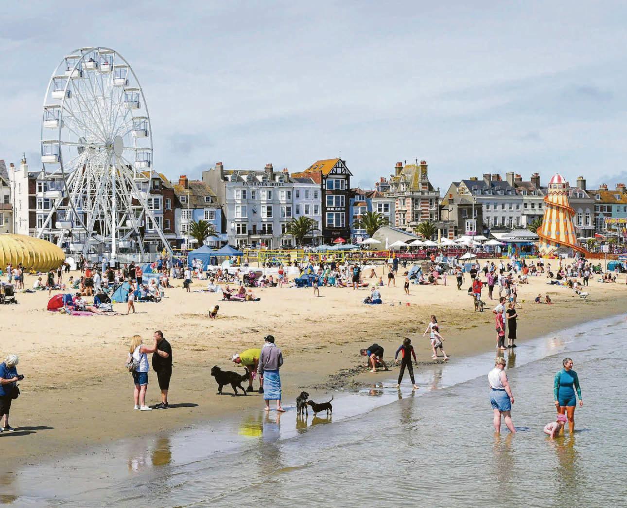 Spring ends on high for sunseekers