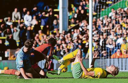 It's seventh hell as dejected Manning apologises to fans