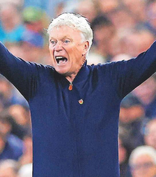 ‘Quite ridiculous’ - Moyes hits out at KDH yellow card