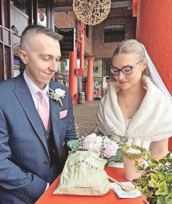 A wedding day walk in the city we love