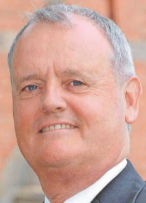 Tributes pour in for former head