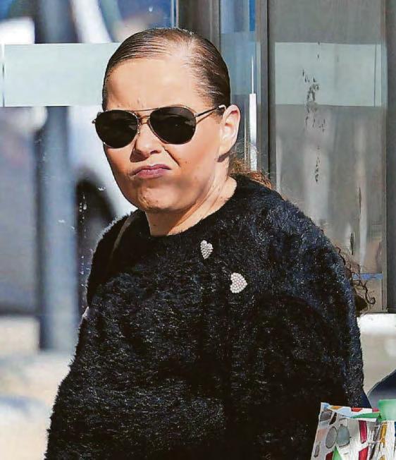 Niece jailed for swindling aunt out of £80,000