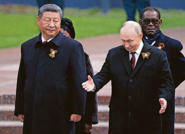 Leaders gather at Victory Day