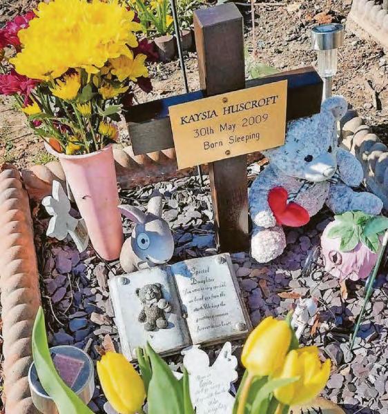 Statue full of sentimental value taken off daughter's grave