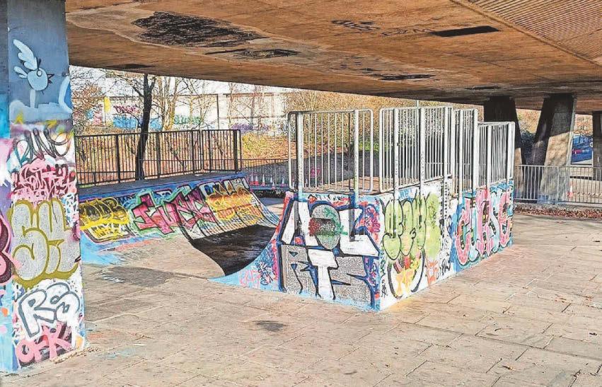 Flyover skate park closed over safety concerns