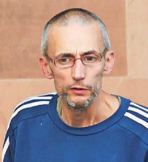 Man spotted with kitchen knife hidden in his waistband