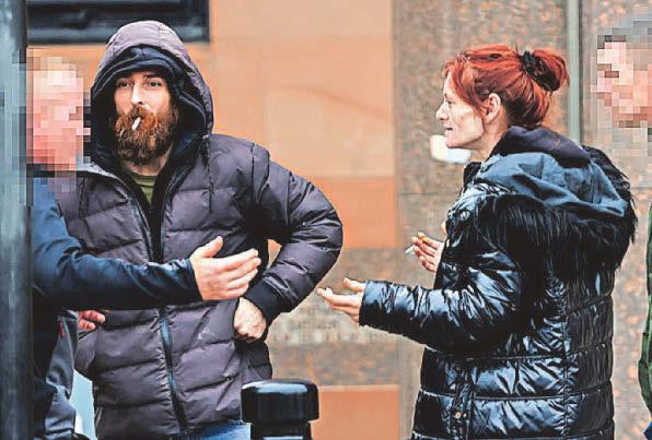 £1,000 shopflifting spree couple narrowly avoid jail