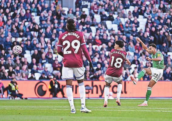 Capital punishment for travelling Toon Army as a Hammer blow fells Magpies