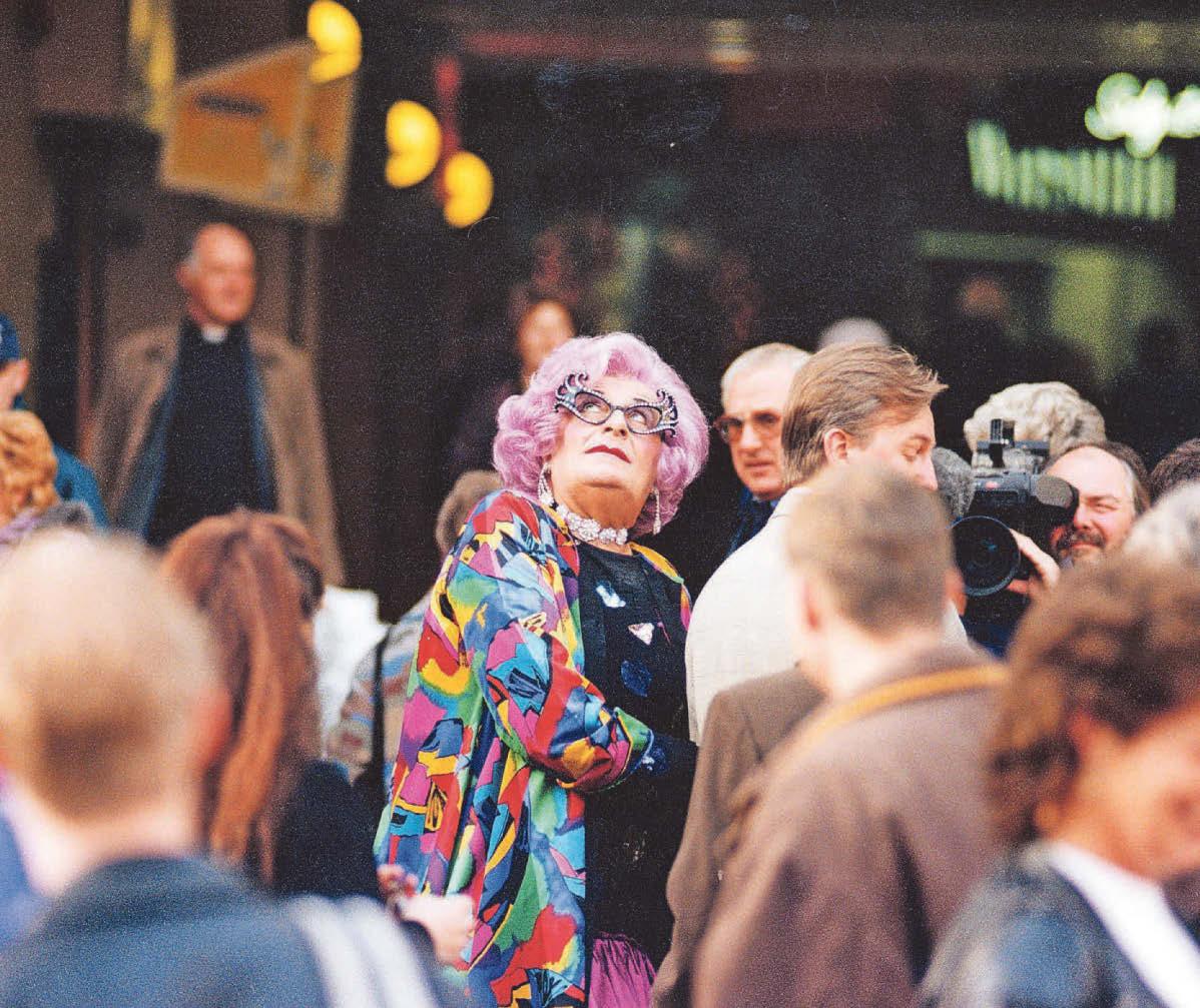 The Australian housewife who stopped city's traffic!