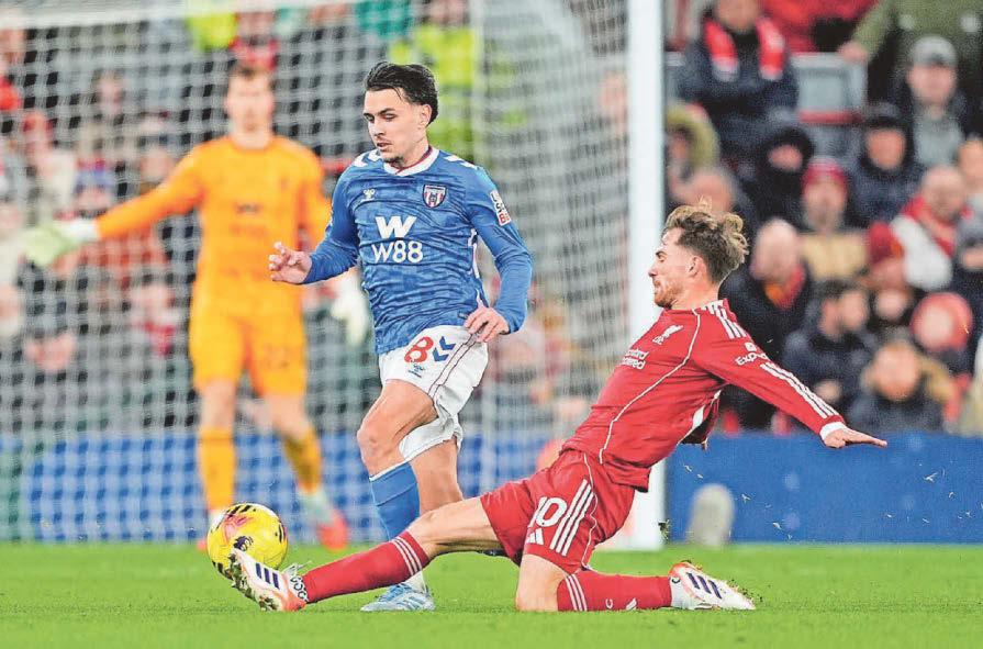 Cats stick together for latest tough challenge