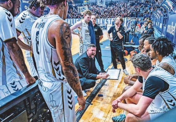 Trophy semi-final spot up for grabs as Eagles host Sharks