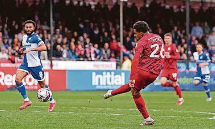 Doyle seals dream return for Lindsey