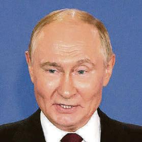 PUTIN 'RAN RINGS ROUND TRUMP'