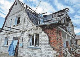 Volunteers deliver aid to Ukrainian community