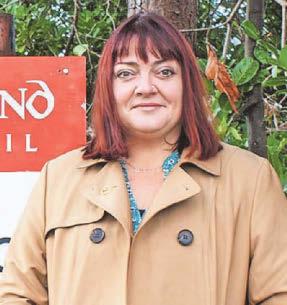 Ban smartphones in class, urges councillor
