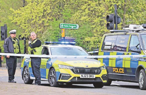 Police swarm in as brawl breaks out