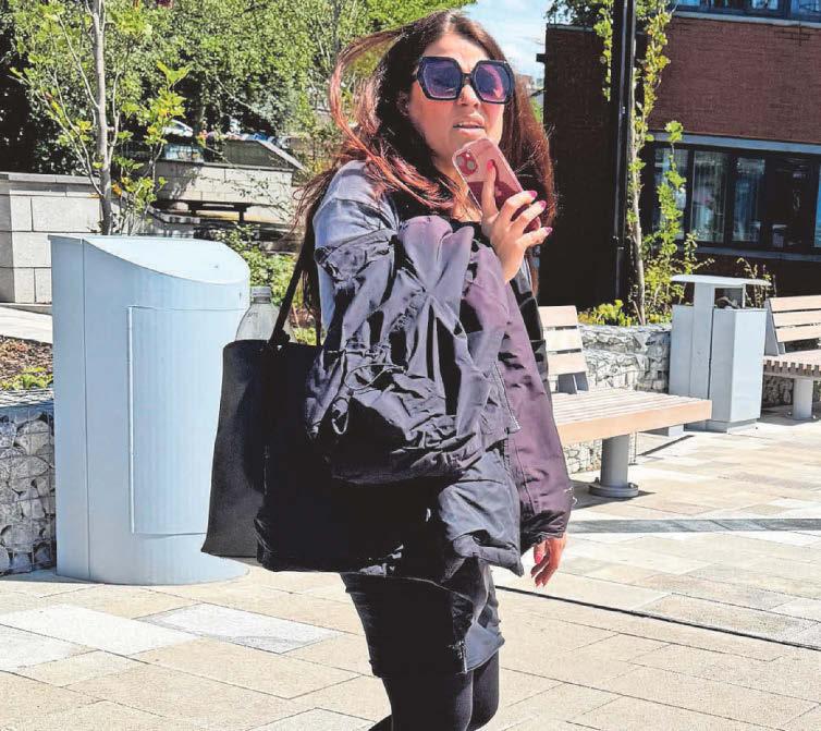 School teacher found drunk with kids in car keeps licence