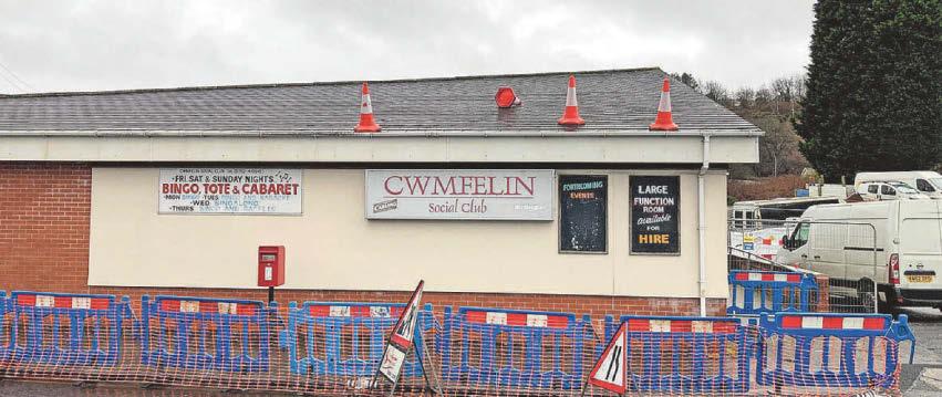 Club is to be pulled down due to huge sinkhole