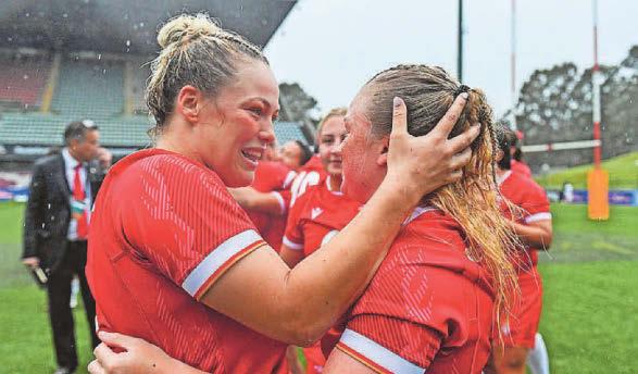LYNN HAILS PLAYERS AS WINLESS RUN ENDS