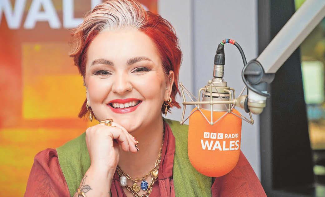 Bronwen takes on Wynne's radio slot