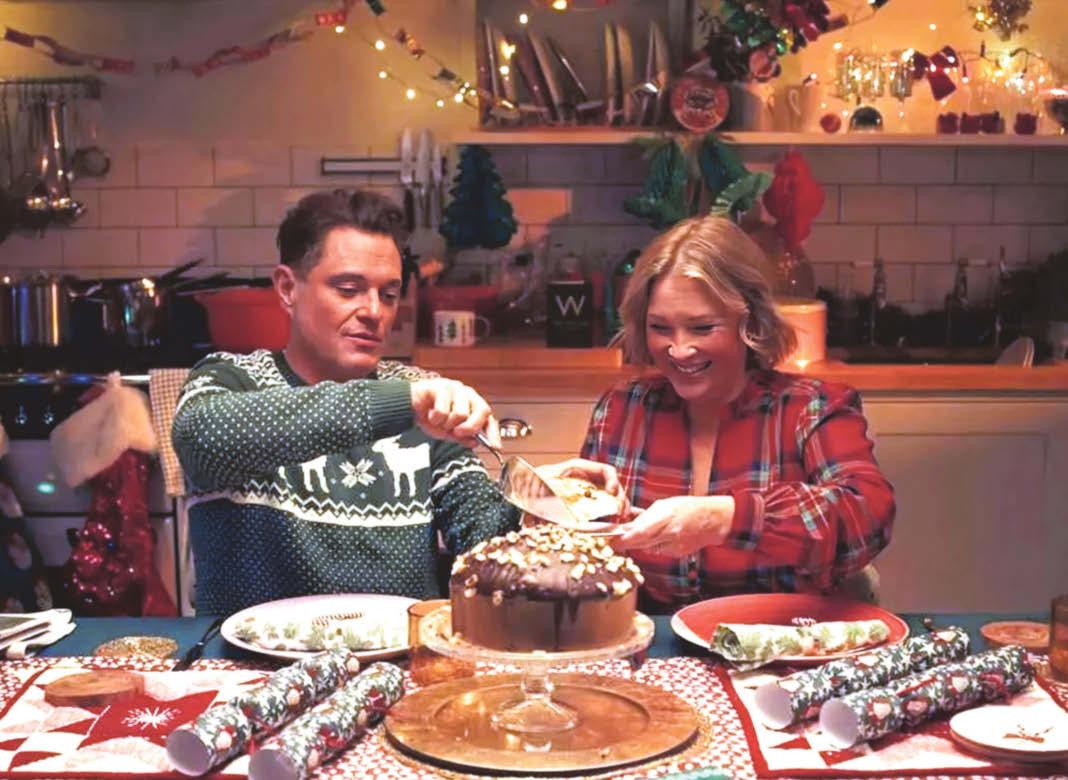 GAVIN & STACEY PAIR UP FOR SIX-PART FESTIVE FOOD SHOW